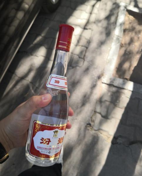 扳倒井42度500ml酒的价格,盘点适合老百姓日常饮用酒单瓶不到50元口感好关键是纯粮酒