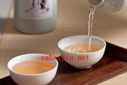 汤沟至纯酒42度价格-汤沟至纯酒的价格