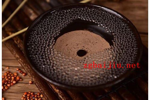 53度新世纪茅台酒价格,瓶身有五角星请问价格多少