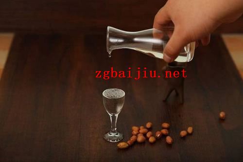 杜酱窑藏老酒价格,杜酱窑藏老酒价格多少