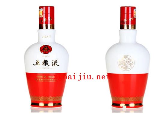 五粮液酒配料表解析：从原材料到酿造过程