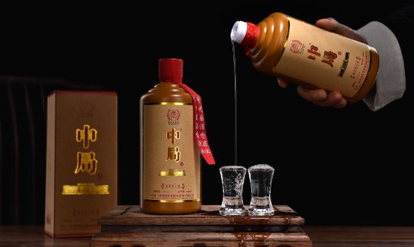 ​品评酱香型白酒?精湛工艺与雍容典雅