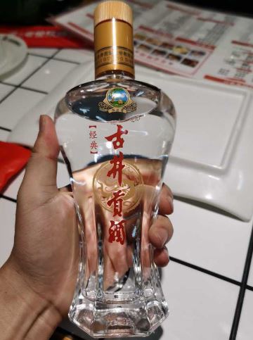 推荐几瓶平民喝的白酒?好喝的白酒推荐