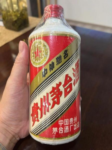 93年铁盖茅台的鉴定方法,茅台生产日期有红色的吗